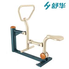 贝博艾佛森 有一段室内美国的健身操